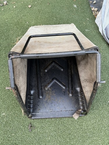 Honda petrol lawnmower - lawnmower, grass
